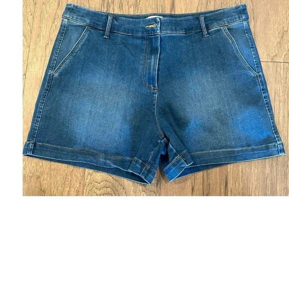 Sugar Magnolia Pants - Sugar Magnolia Women's Denim Shorts Hemmed Stretch Medium Wash 4" Inseam Size 16